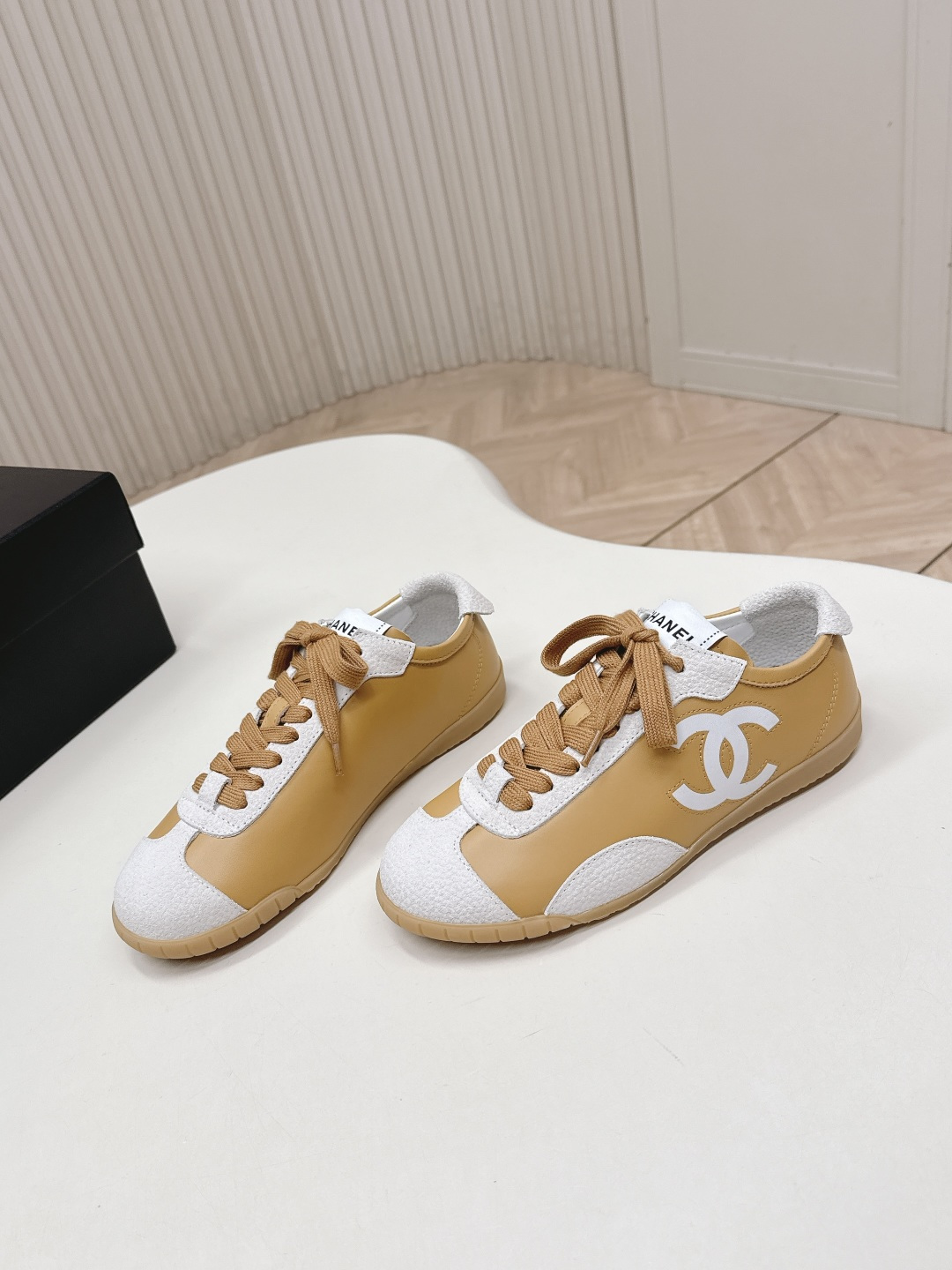 Women's high heels